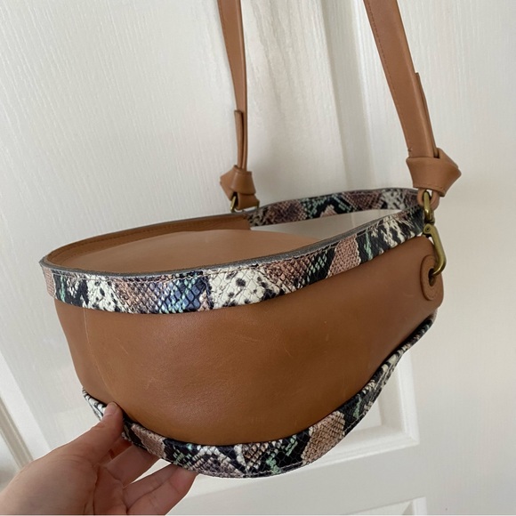 $158 NWT Madewell Sydney Tan Snake Embossed Leather Crossbody Satchel Bag - Picture 11 of 13
